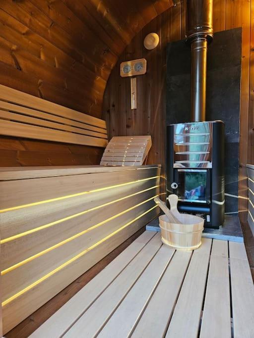 Camper Met Sauna En Zwembad In De Rand Van De Vlaamse Ardennen Hotel Haaltert Eksteriør billede